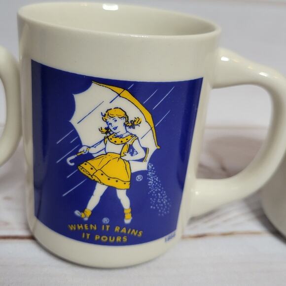 Vintage Morton Salt Mugs 1914 1921 1956 and 1968 - When It Rains It Pours - Picture 5 of 7